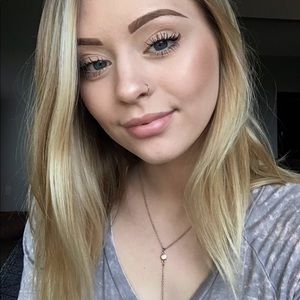 Meet your Posher, Jade